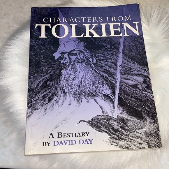 Characters From Tolkien Vintage Book - Picture 1 of 12
